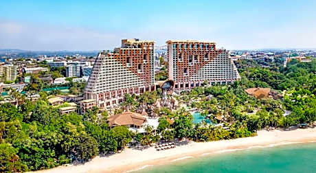 Centara Grand Mirage Beach Resort Pattaya