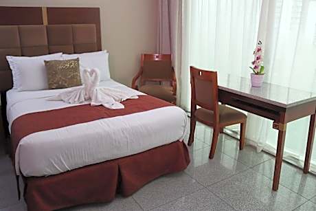 Deluxe Two Double Beds