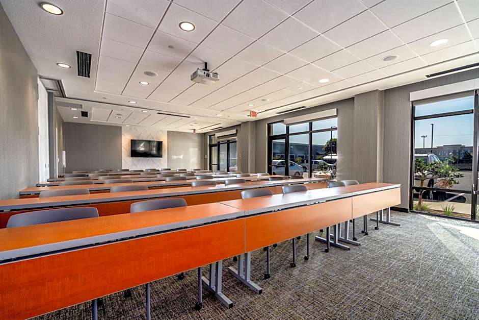 Spring Hill Suites by Marriott OAKLAND AIRPORT