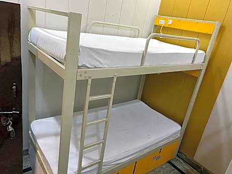 Private Room with Bunk Bed - Non-Smoking