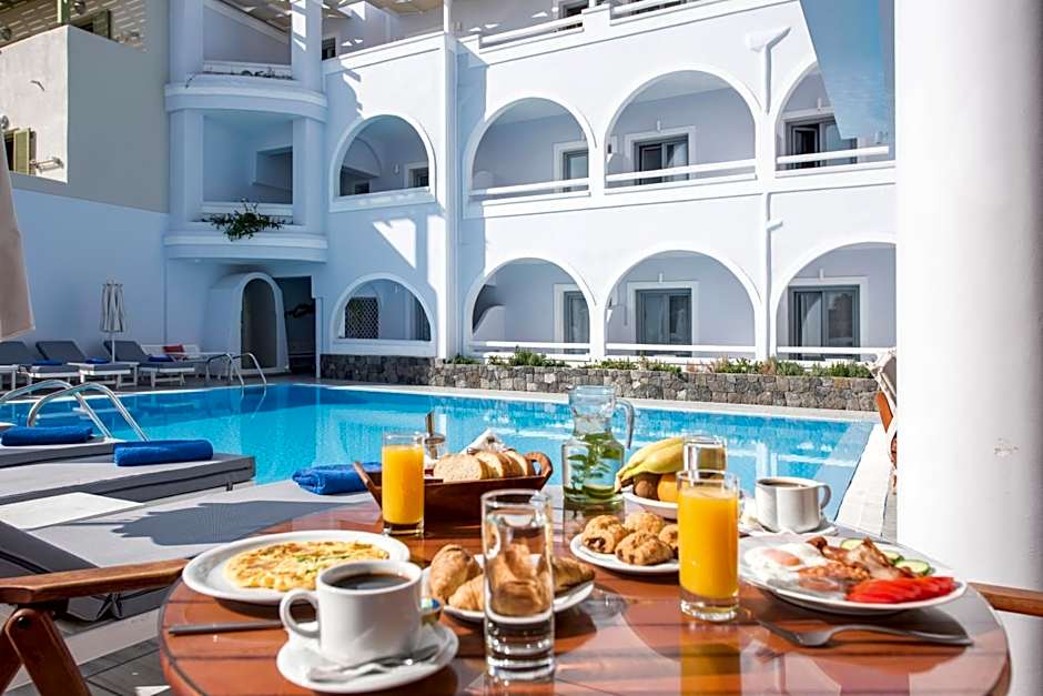 Blue Waves Suites & Apartments