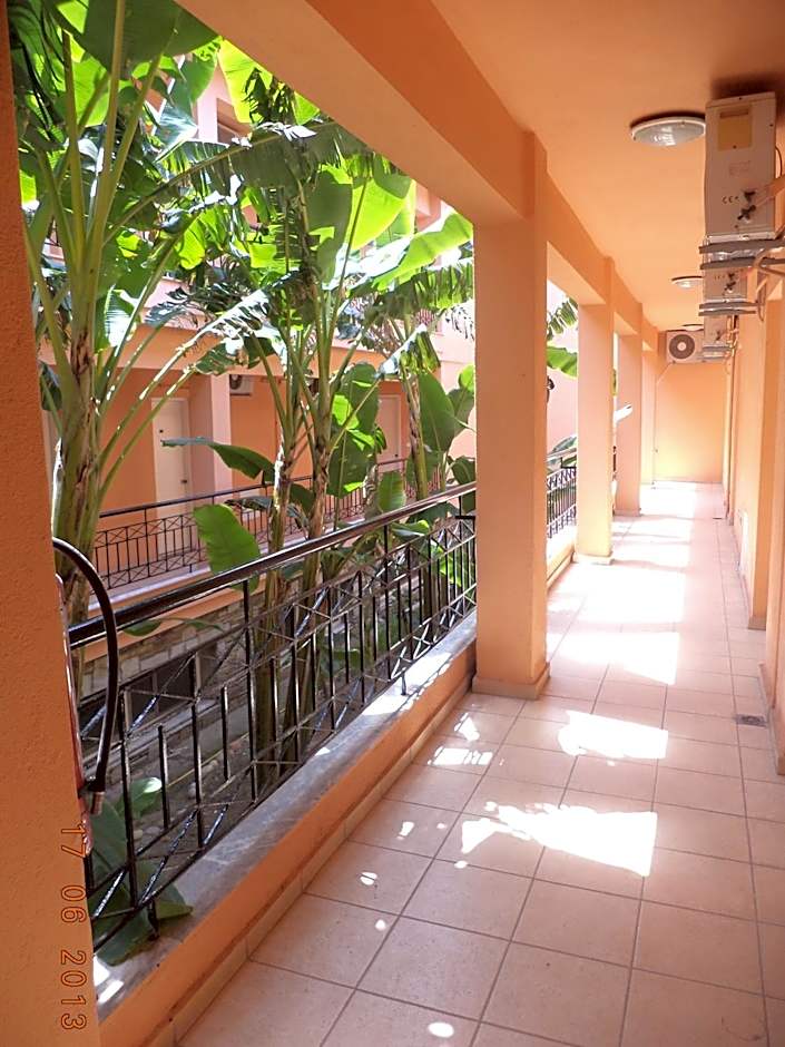 Polychrono Beach Hotel