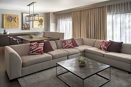 1 Bedroom Presidential Suite, 1 King, Non-Private Sofa bed, Courtyard view, Top floor, Balcony
