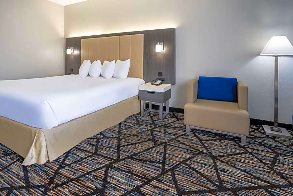 Baymont by Wyndham La Vergne