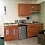 Oyster Bay Inn & Suites
