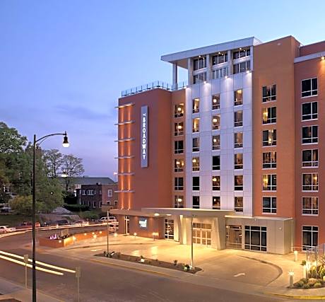 The Broadway Columbia - A DoubleTree By Hilton Hotel