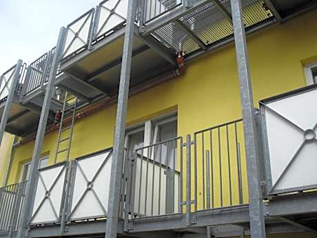 Basic Room with Two Single Beds