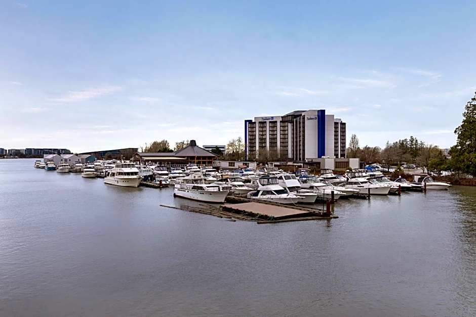 Radisson Blu Vancouver Airport Hotel & Marina