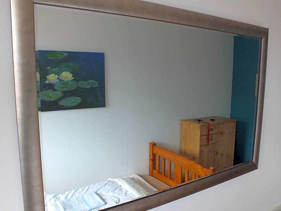 Max Hostel
