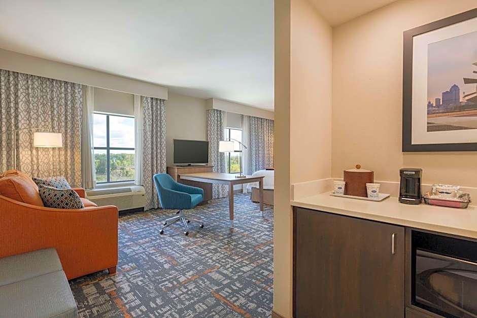 Hampton Inn By Hilton & Stes West Des Moines