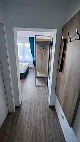 Double Room for Single Use