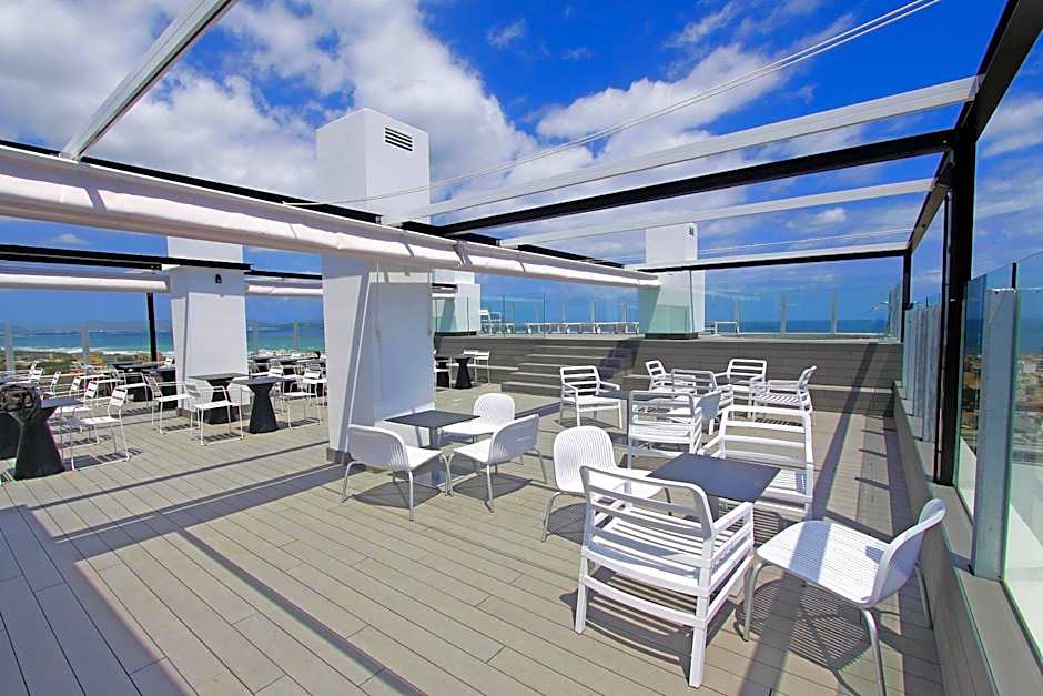 Tonga Tower Design Hotel & Suites