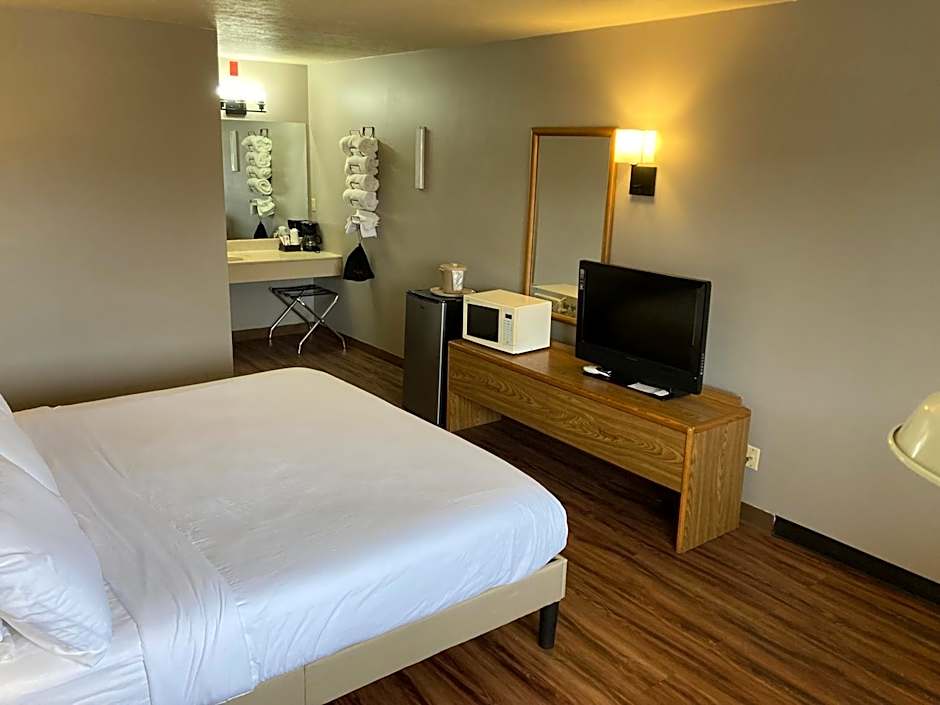 Valley Inn and Suites