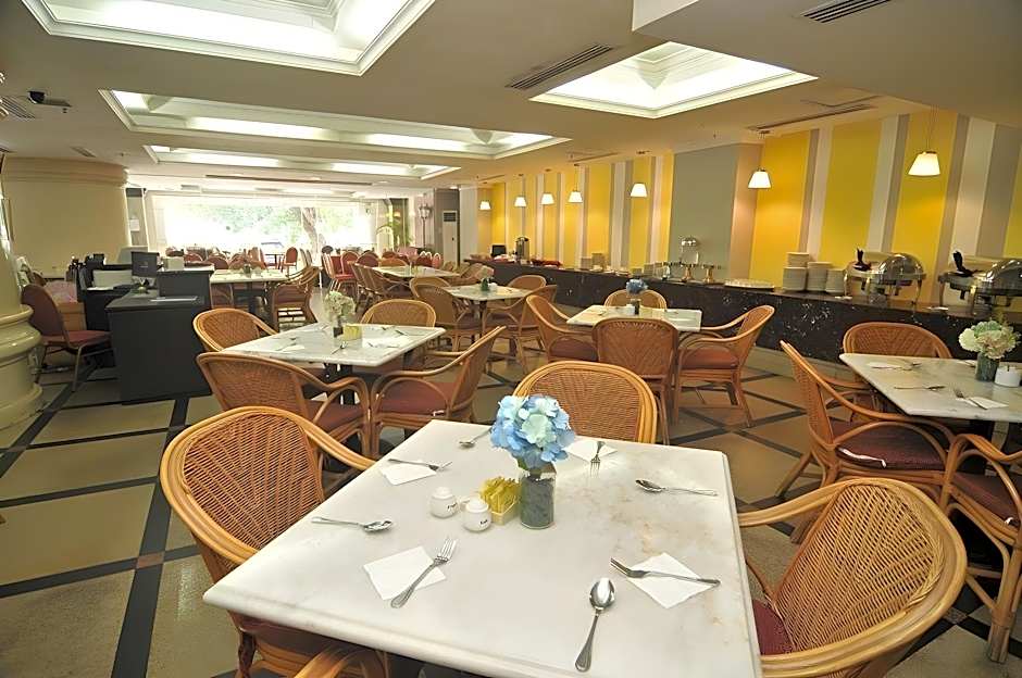 Tang Dynasty Park Hotel