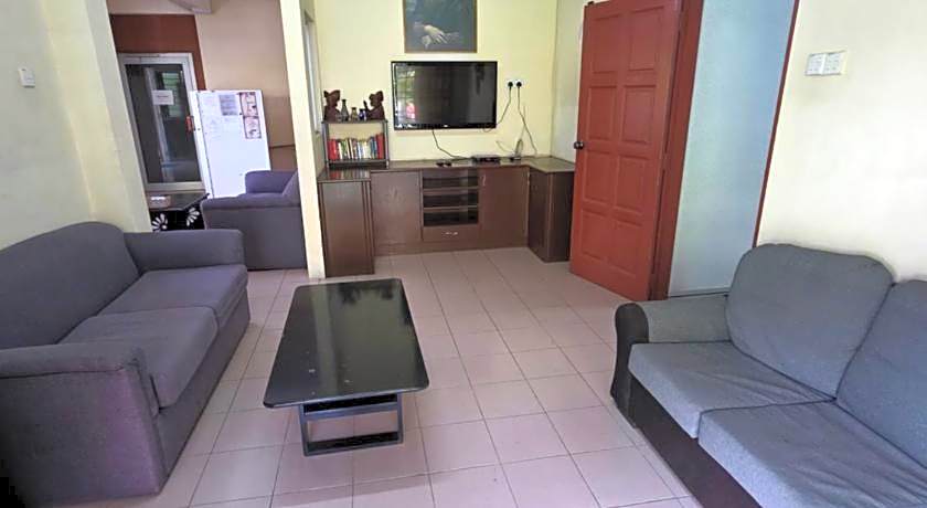 KRS Pines Hotel