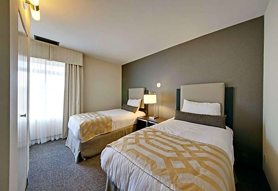 Coast Kamloops Hotel & Conference Centre