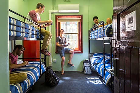 Bed in 4-Bed Mixed Dormitory Room