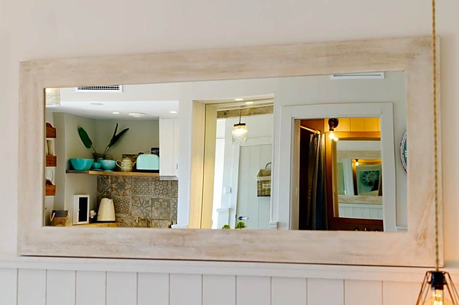 The Beach House Studios & Suites