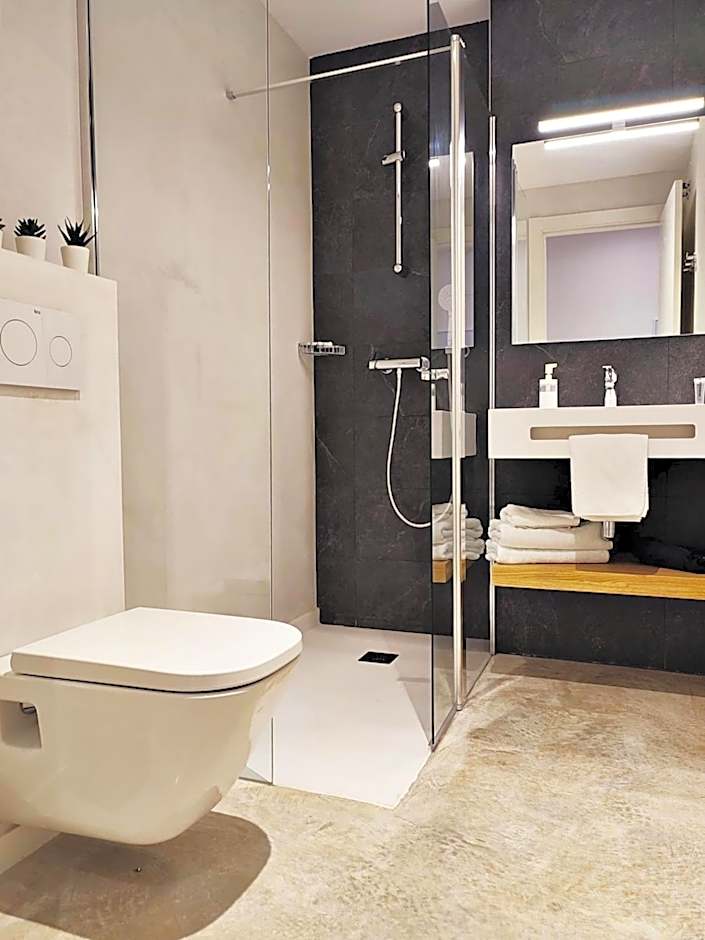 ARIQUS Fira Apartments