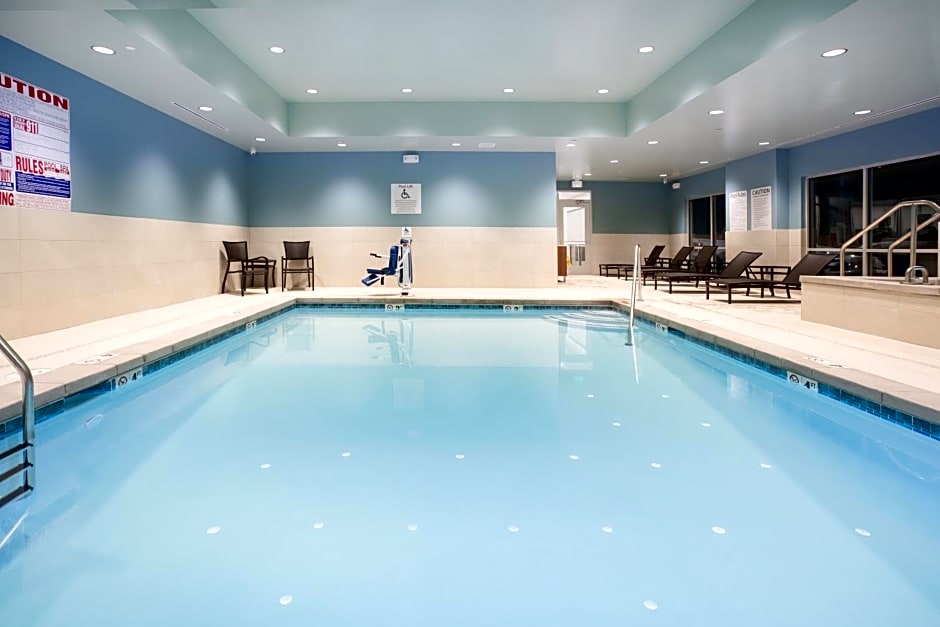 Holiday Inn Express And Suites Ely By IHG