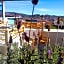 La Tozi Hotel