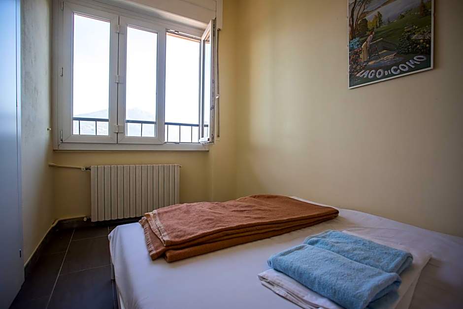 Lake Como Hostel