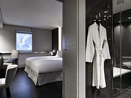 Luxury Twin Room