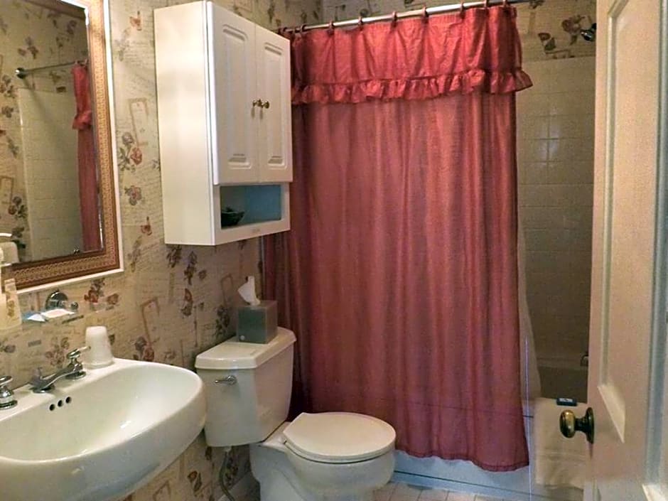 West Ridge Bed and Breakfast, LLC