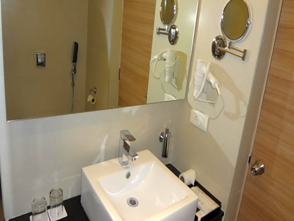 Mayfair Waves Resort