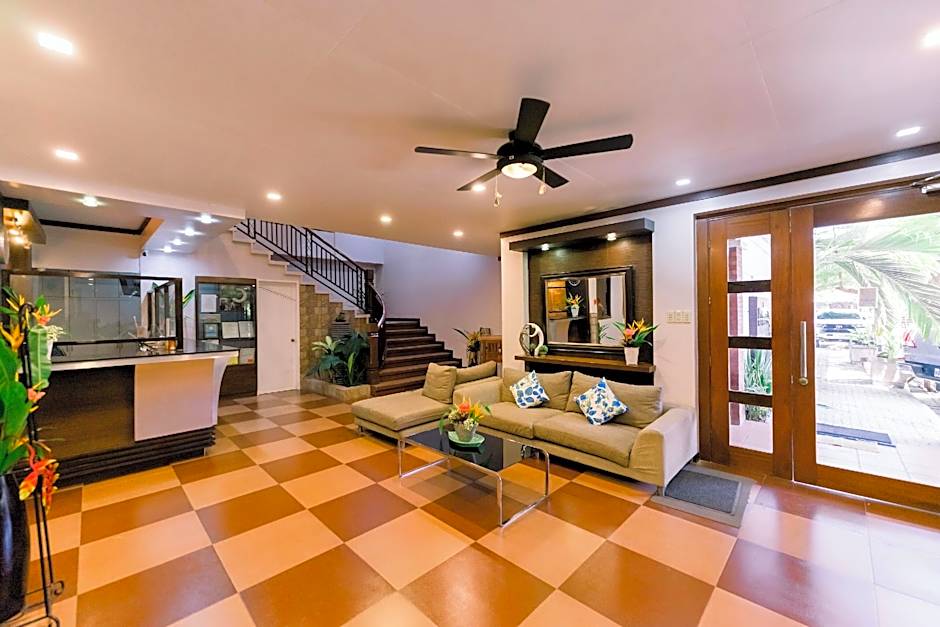 Madonna Hometel and Suites