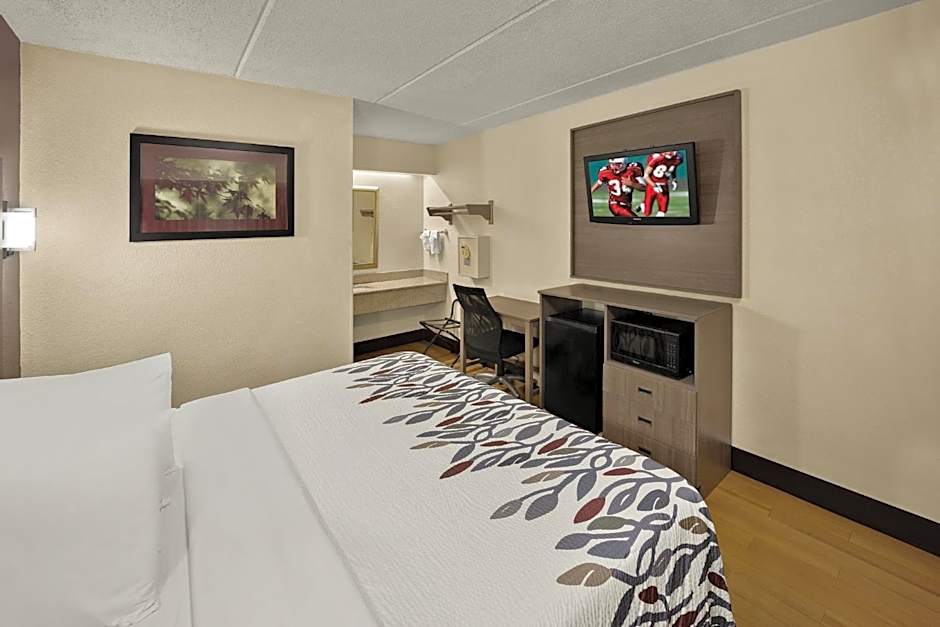Red Roof Inn Chapel Hill - UNC