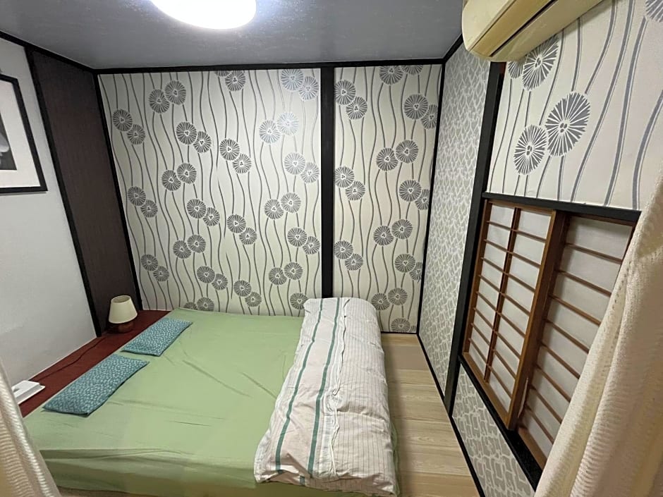 Lucky Hotel