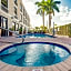 Holiday Inn Express Hotel & Suites Clewiston