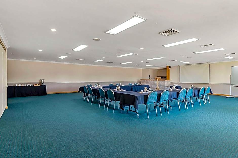 Quality Inn Carriage House