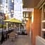 La Quinta Inn & Suites by Wyndham Indianapolis Downtown