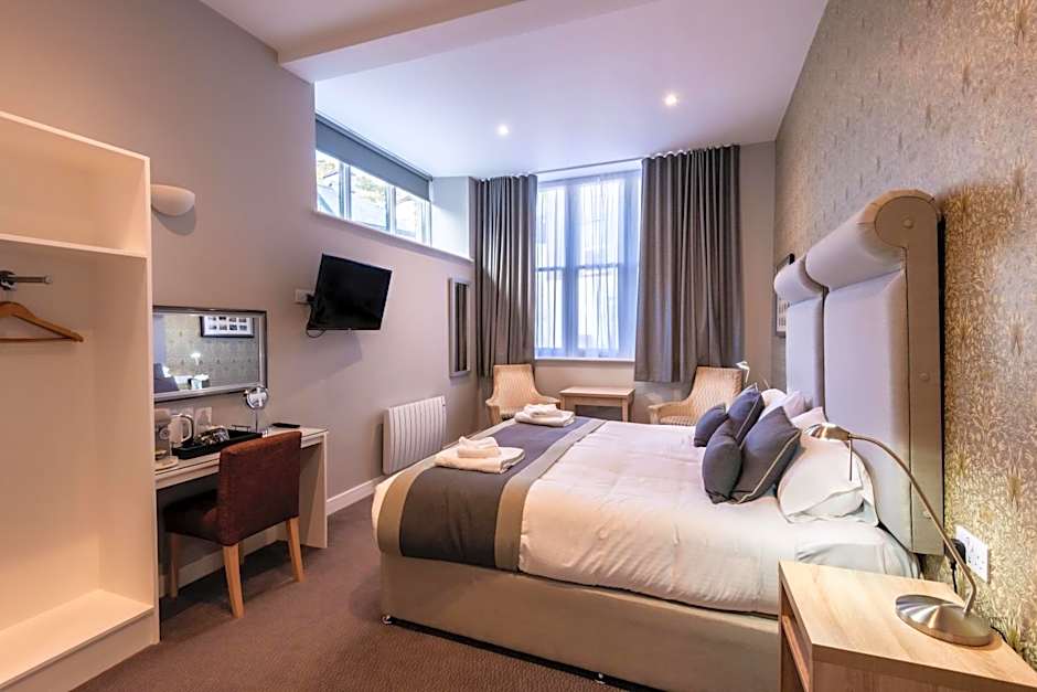 The Lamplighter Dining ~ Rooms