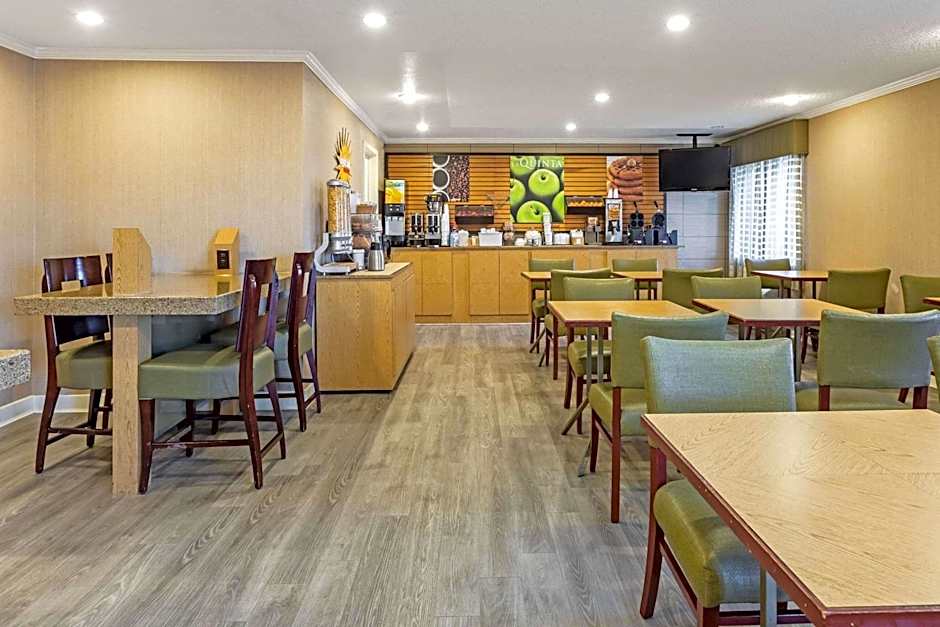 La Quinta Inn & Suites by Wyndham El Paso East