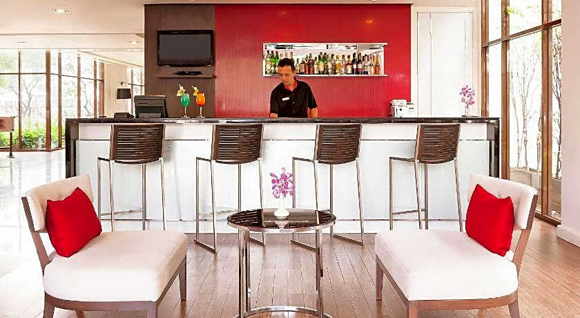 Ibis Bangkok Riverside