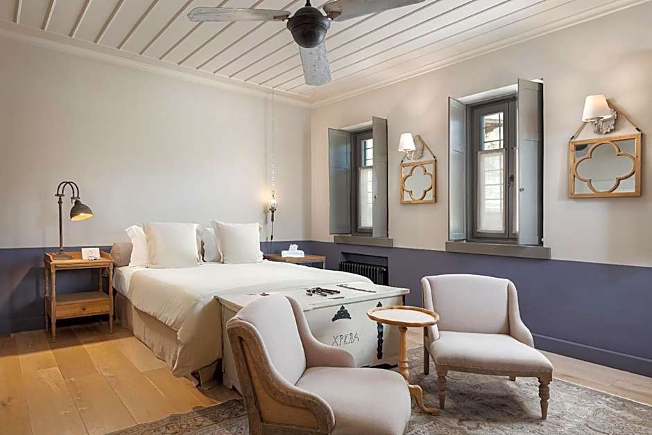 Apeiros Chora Hotel
