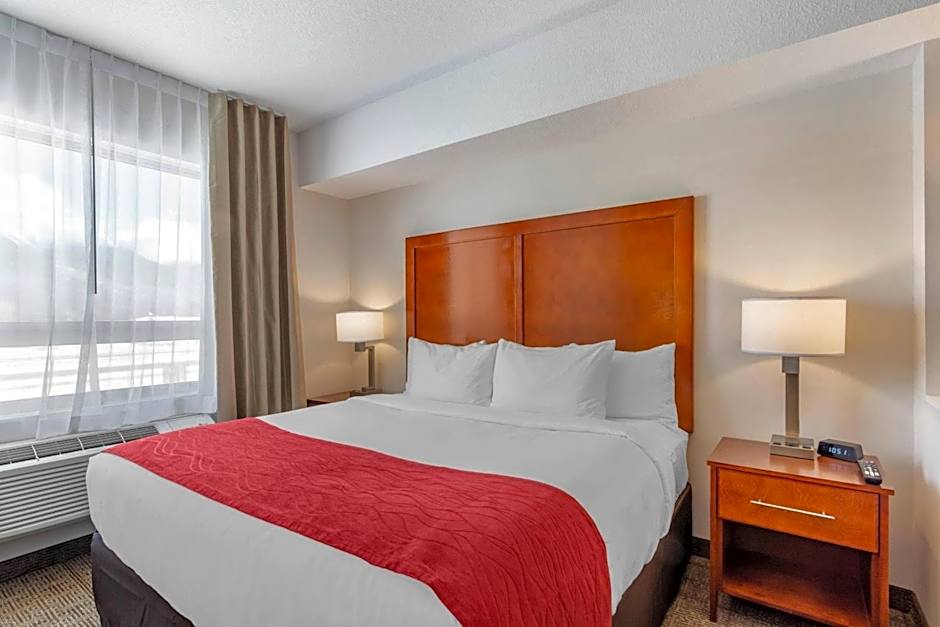 Comfort Inn & Suites