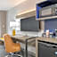 Comfort Inn & Suites At Dollywood Lane