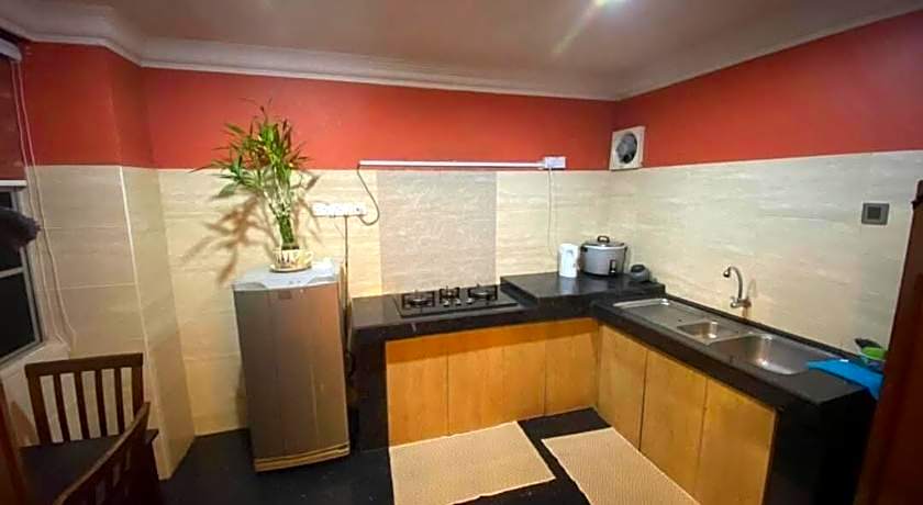Cameron Pasar Malam Apartment @ Crown Imperial Court