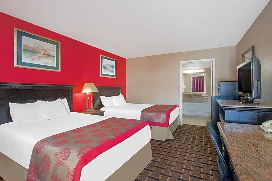 Ramada Hotel & Conference Center by Wyndham Edgewood