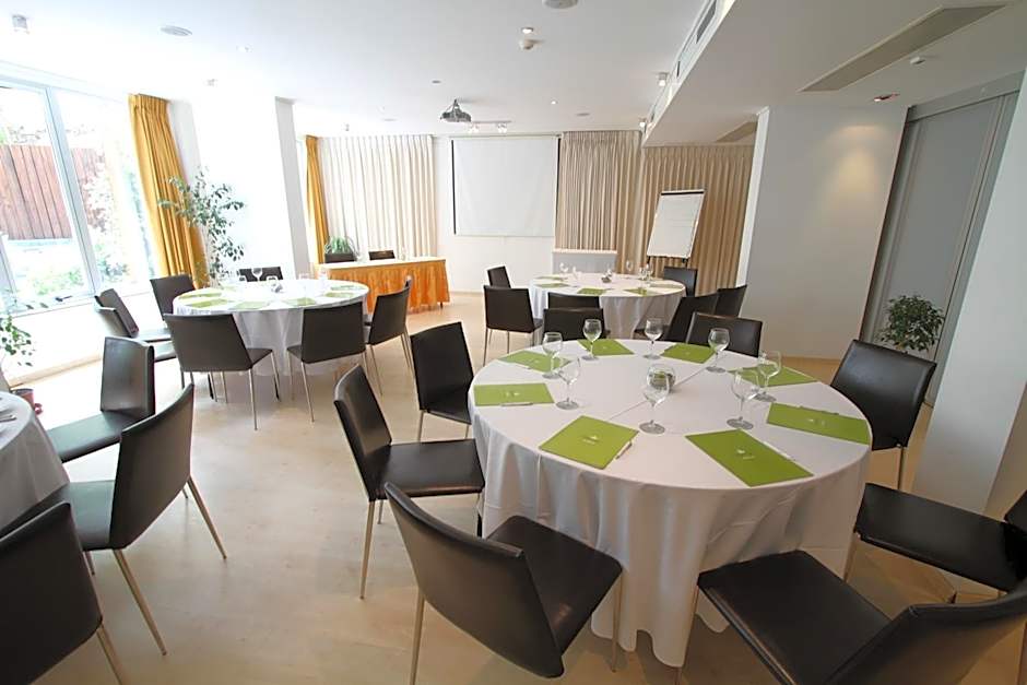 Regency Golf - Hotel Urbano