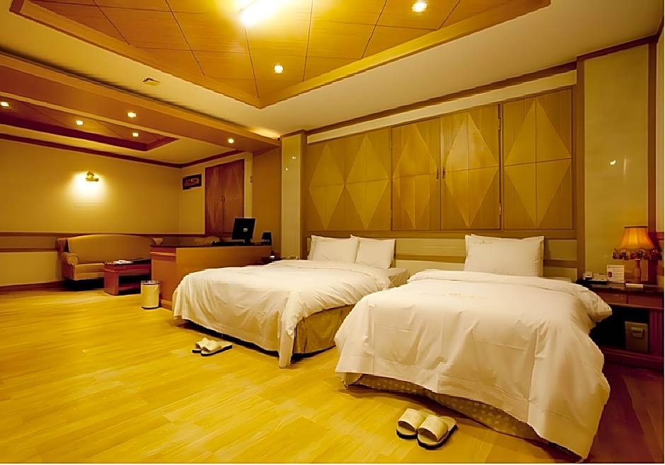 Reborn Suwon Silkroad Hotel