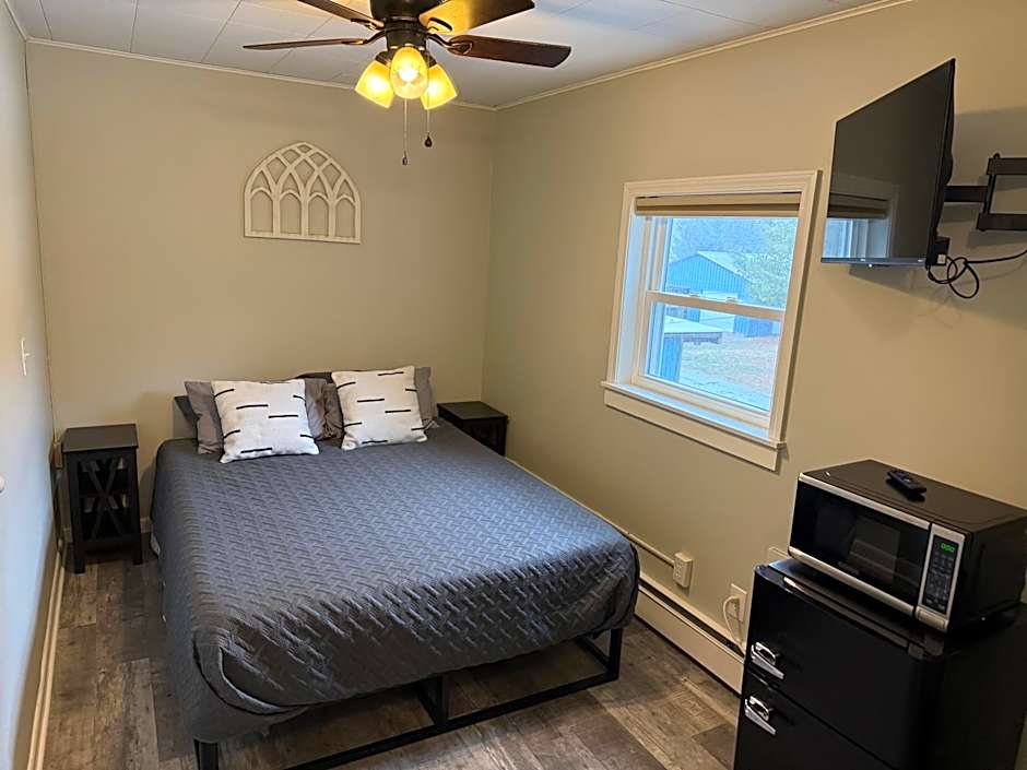 Colton Point Motel