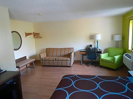 King Studio Suite - Non-Smoking