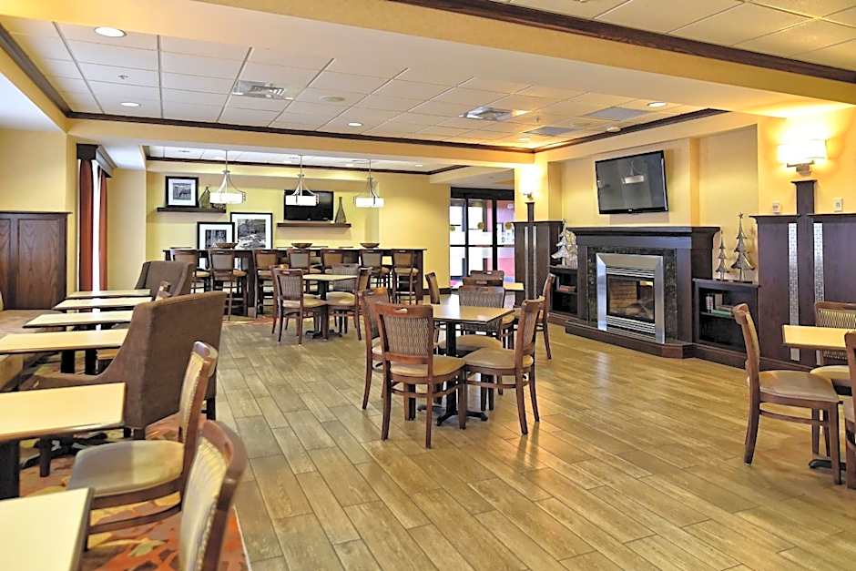 Hampton Inn By Hilton Geneseo