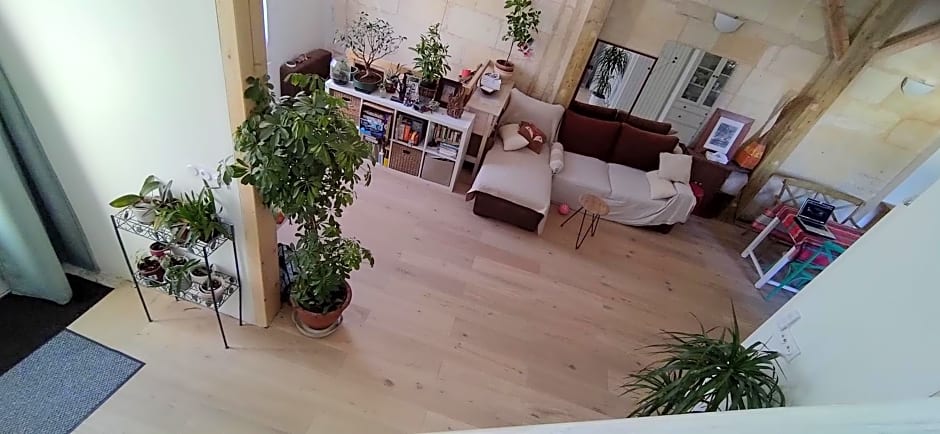 belle chambre sur terrasse à 3 min de la gare