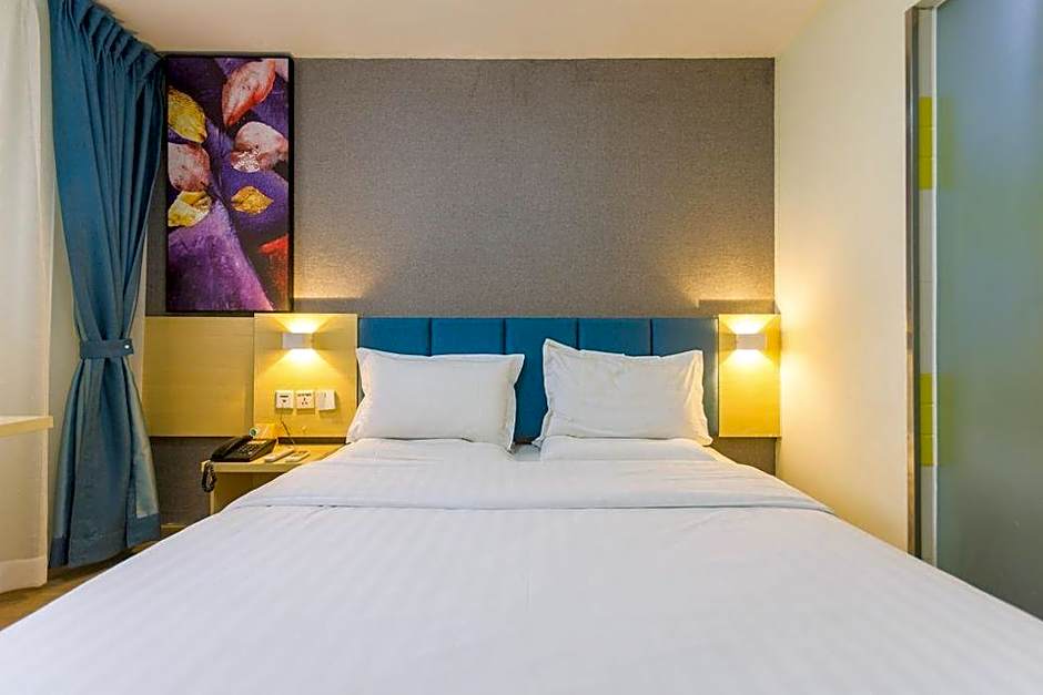7 Days Inn Zhuhai North Station University Town Jinding Shop